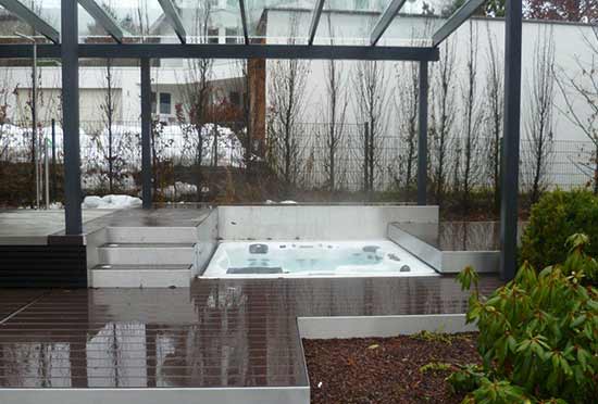 display larger image